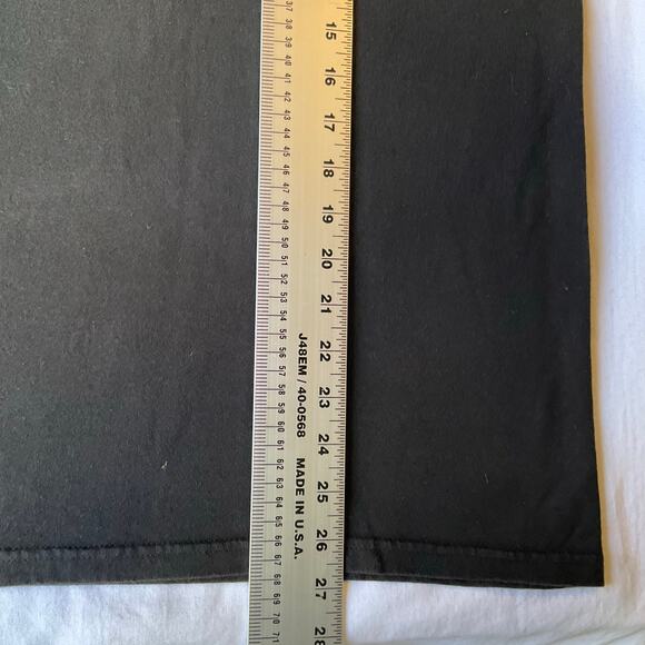 NFL Men T-shirt size M Short Sleeve Oakland Raiders American Football Black - Picture 4 of 8